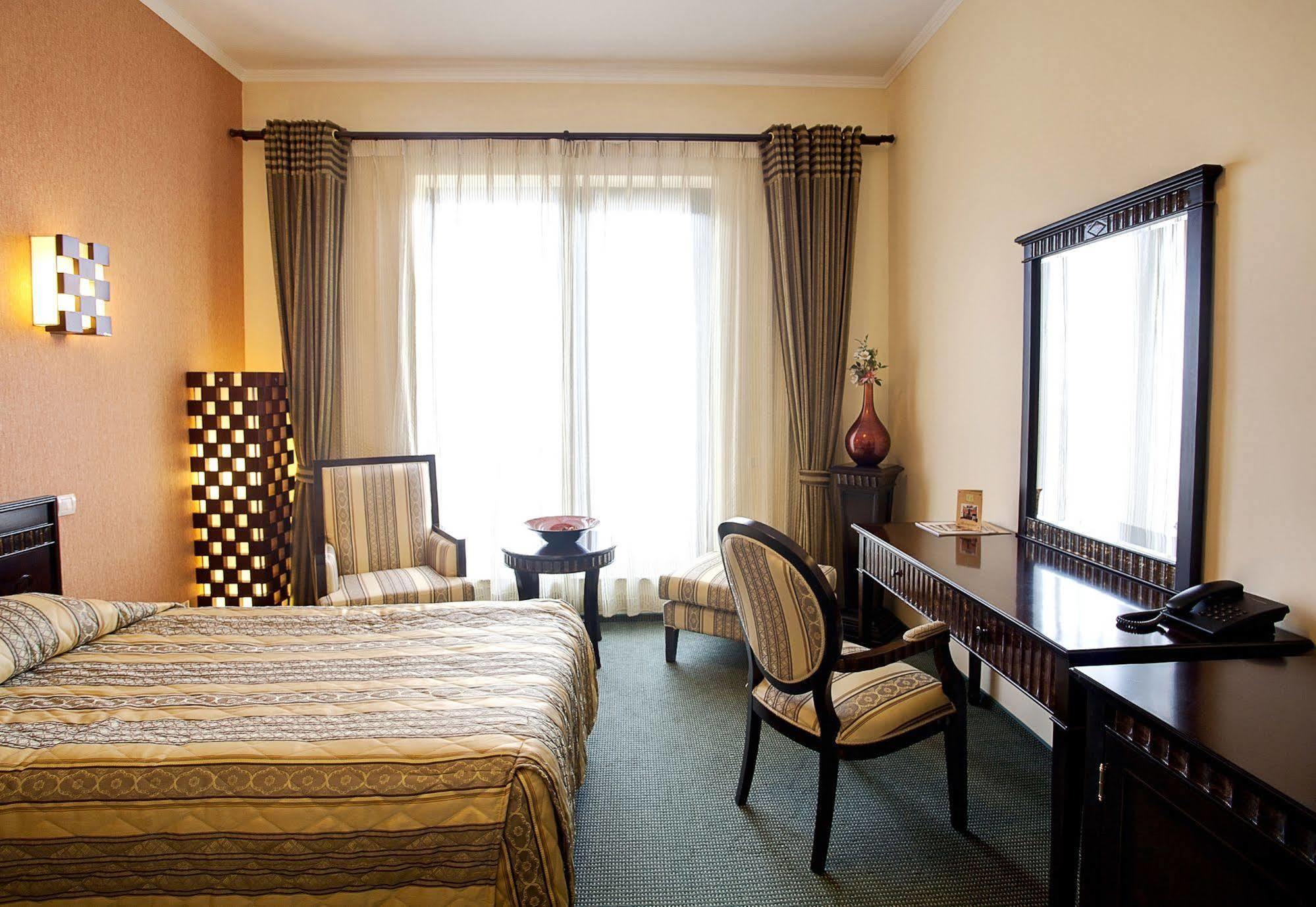 Hotel Tecadra Pipera Eksteriør bilde