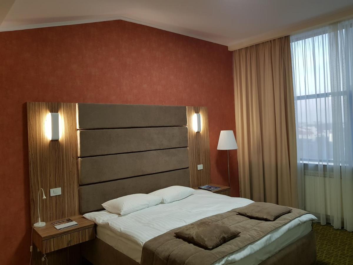 Hotel Tecadra Pipera Eksteriør bilde