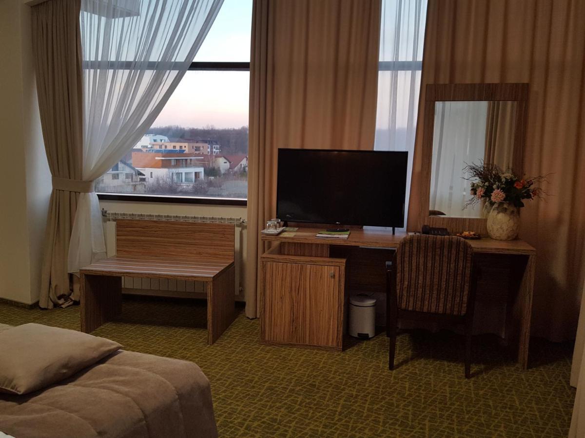 Hotel Tecadra Pipera Eksteriør bilde